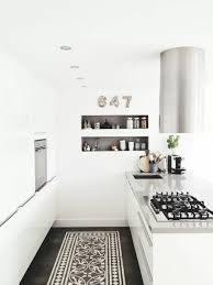 Кухнята е много важна стая в къщата и затова е много важно да изберете правилния декор, защото вероятно ще прекарате достатъчно време. 53 Variacii Za Beli Kuhni