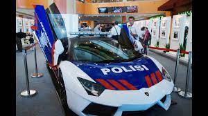 Bicara tentang mobil, tentunya polisi yang bertugas sebagai mengamankan warganya dari kejahatan tidak mau ketinggalan dengan kendaraan. Gambar Mobil Polisi Indonesia