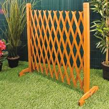 Expanding Wooden Fence Trellis 1 4 X 1m