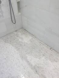 wet look in white marble mosaic