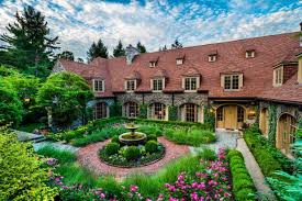 Carriage House With Formal Gardens And