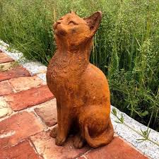 Cast Iron Curious Cat Statue Round