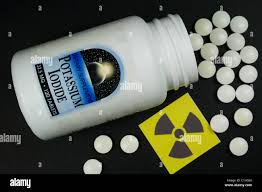 Potassium Iodide Pills - Treatment for Radiation Exposure (Iodine Tablets  Stock Photo - Alamy