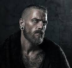 A stellar viking hairstyle look is easily achievable with the comb over. 30 Kickass Viking Hairstyles For Rugged Men Hairmanz