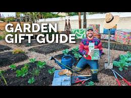 30 Epic Gifts For Gardeners 2021