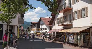 Oberstdorf city center is blessed with lively surroundings, fine restaurants, shopping areas and stunning attractions. Oberstdorf Allgau Hotel Elements Oberstdorf Am Christlessee