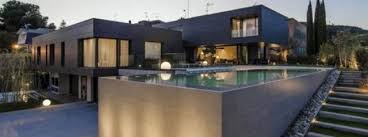 The exterior of the house is just amazing if you look at it. Messi S House Is Banned By Air Traffic Steemit