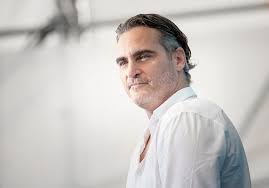 Joaquin phoenix is an american actor who started his career performing as a child on television. Joaquin Phoenix Vermogen Des Joker Schauspielers 2021