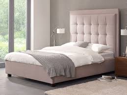 Questo letto è un mobile attuale, perfetto per chi cerca uno stile d'arredo moderno e raffinato. Letto Matrimoniale Con Testata Alta Quadrottolo Produzione E Vendita