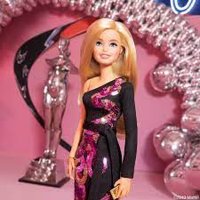 Búp bê Barbie đoạt giải giải cống hiến tại CFDA 2019 - Thời trang - Việt  Giải Trí