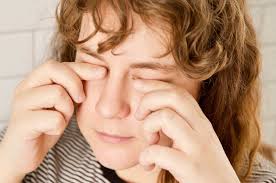 how to relieve itchy eyes 16 soothing