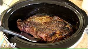 how to cook a chuck roast in the slow