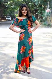 Beauty Galore HD : Anupama Parameswaran At Hello Guru Prema Kosam Interview