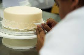 royal icing string work