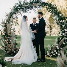 how to become a wedding officiant