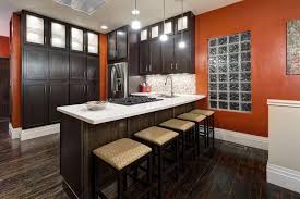 10 Beautiful Kitchens With Orange Walls