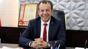Bolu Belediye Başkanı Tanju Özcan: Ben suçlu değilim - YouTube