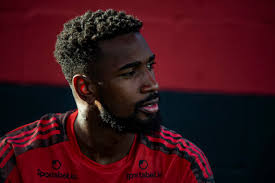 Gerson used the therapy for his recurrent migraine headaches. Tchau Flamengo Entenda Por Que Gerson Ainda Nao Renovou Com O Clube