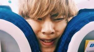 BTS V With His Funny Face Will Make You Speechless - YouTube
