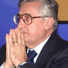 ... dopo appena 2 ore di camera di consiglio, ha convalidato due anni e mezzo nei confronti dell&#39;ex governatore di Bankitalia Antonio Fazio; ... - fazio-antonio-OLYCOM-258x258