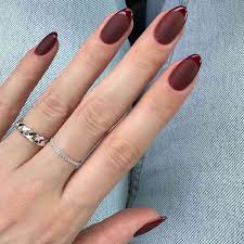 burgundy nail ideas that bring autumn