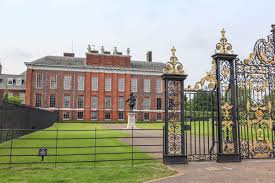 visiting kensington palace london