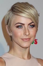 Don't be surprised if you find yourself itching to cut your hair, too, after scrolling through these. Julianne Hough S Hairstyles Hair Colors Steal Her Style