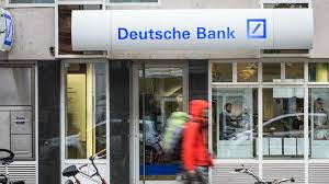 Die angezeigten kurse und bewertungen zum basiswert sind deutsche bank indikationen (unverbindlich) und dienen lediglich zu informationszwecken. Deutsche Bank Will Mehr Als 100 Filialen Schliessen