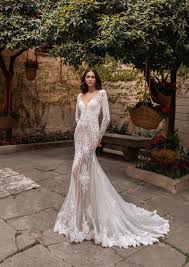 Listing includes belt/holster only, lasso not included. The 2020 Pronovias Collection Spotlight You Ll Want To Bookmark Ruffled