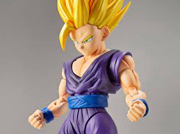 What is interesting about this is that the super saiyan head is from the future trunks ark where gohan has a huge scar going down the right side of his face. Dragon Ball Z Figure Rise Standard Super Saiyan 2 Son Gohan Model Kit