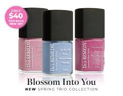 vegan nail polish infused with tea tree