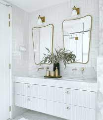 10 tips for decorating a bathroom counter