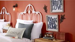 The color is surprisingly versatile and matches well with a different range of accent to make a dramatic fusion. Bedroom Paint Color Ideas