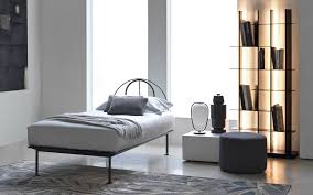Mandarine è un letto molto raffinato, di chiara ispirazione orientale, di nome e di fatto. Flou Einzelbetten Bett Tappeto Volante Designbest