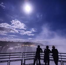Paseo de luna llena por las Cataratas del Iguazú | Viaja por el Mundo