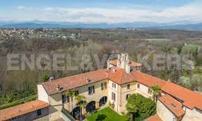 châteaux à vendre en italie belles