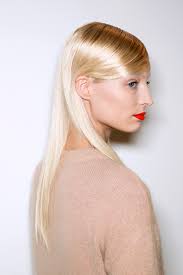 How to bleach hair blonde. How To Keep Bleach Blonde Hair Hydrated Stylecaster