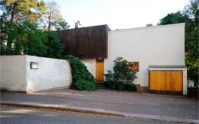 The island, then uninhabited, was right to place isolated … The Alvar Aalto House In Helsinki Alvar Aalto Archeyes