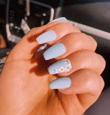 If they're applied properly with good quality products, they will make your nails look strong, healthy and the height of sophistication. Acrylic Nails Ideas