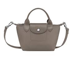 is longch a luxury brand purse