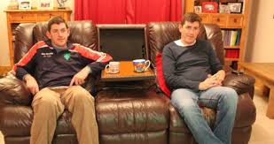 Gogglebox on channel 4 has returned for a 15th series and fans were delighted to see some familiar faces return. Gogglebox Ireland Is Looking For New Cast Members Joe Is The Voice Of Irish People At Home And Abroad