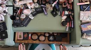 cosmetics startup sells users pre
