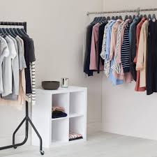 Also useful as extra hanging space when guests visit, this handy rail comes apart easily for storage and comes with a drawstring bag to keep it all neat and organised when not needed. Anya Valtozekony Olaj Hanging Rail Jameshomans Com