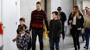 However, tom does get weekend visits and gets to spend quality time with his son john. Who Is Tom Brady S Family Wtsp Com