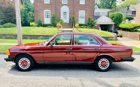 Orient Red Express 1983 Mercedes Benz W123 240d Automatic 46k Mile Survivor Sold Guyswithrides Com