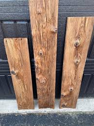 Reclaimed Rustic Wood Planks Grainy