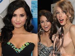 They are professionals at what they do considering they have been in the biz for over 15 years. Selena Gomez And Demi Lovato S Friendship Timeline