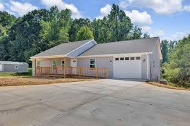 greene county tn homes with garages