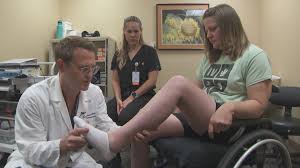 paralyzed patient moves legs again