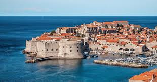 Kuća Ili Stan U Splitu Ili Dubrovniku